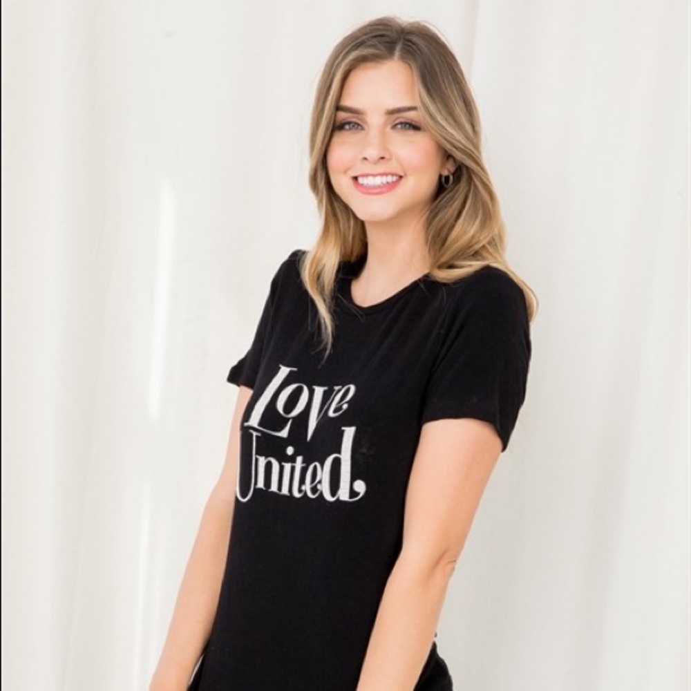 New Junior's Boutique Black "Love United" graphic top